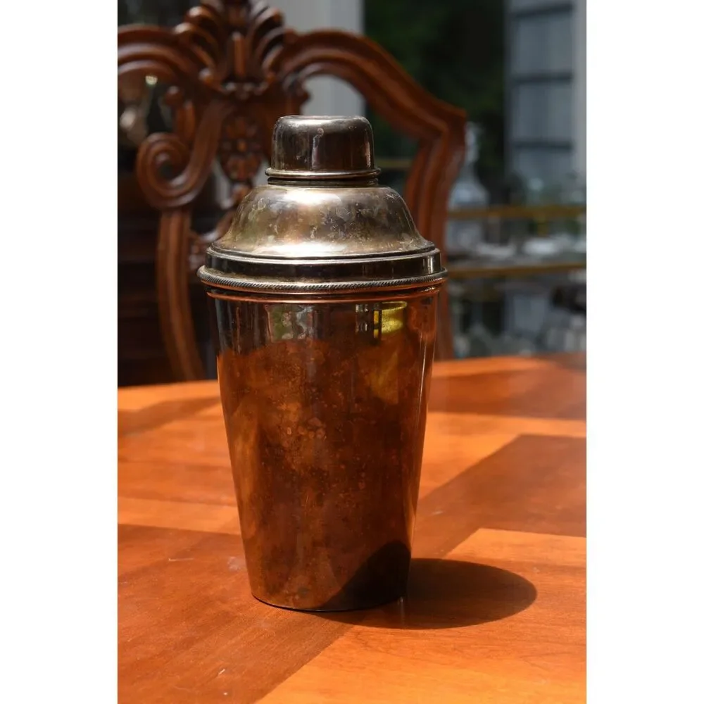 Antique English Silverplate Cocktail Shaker Built In Strainer 1.5 Pint Art Deco